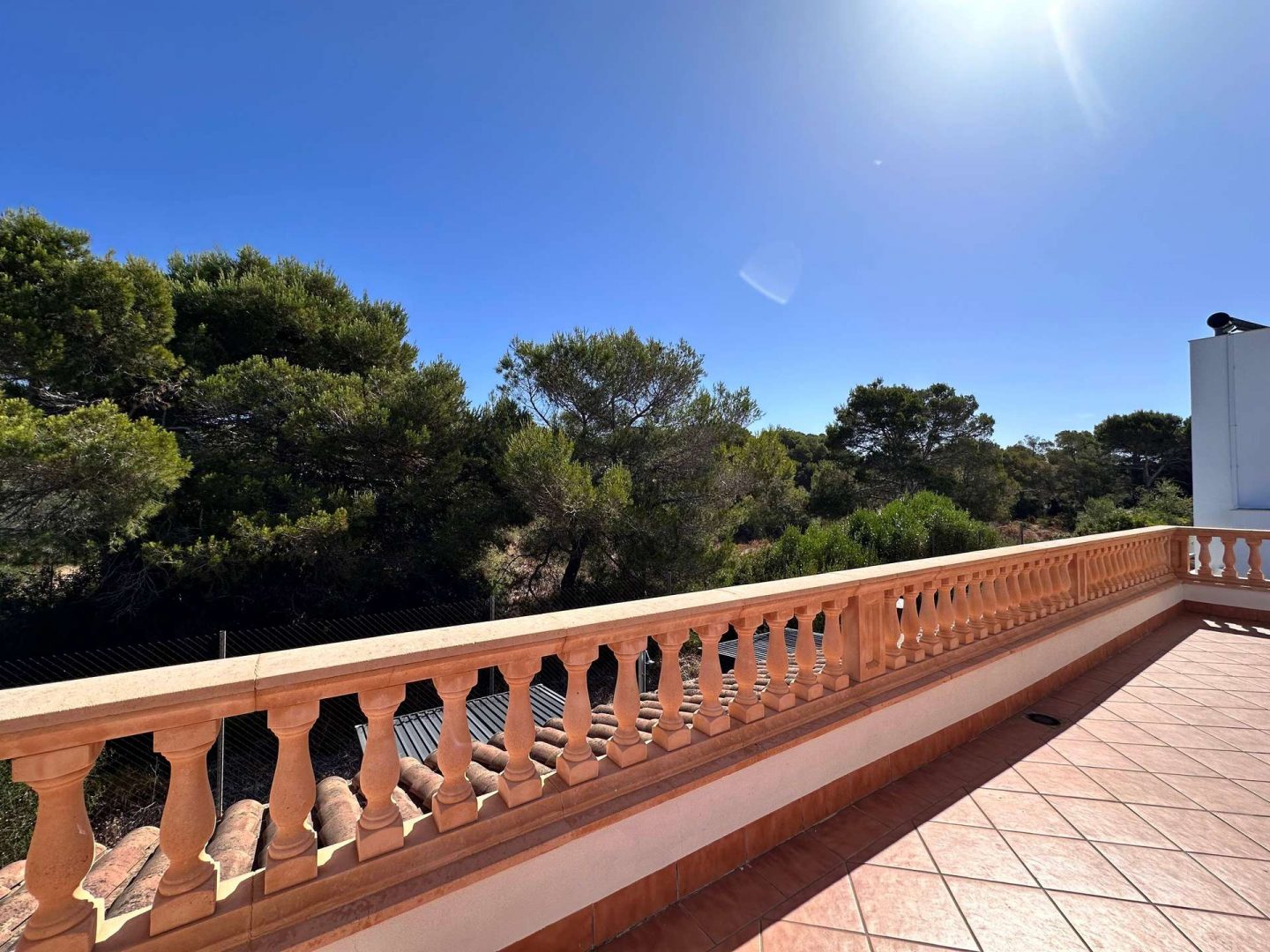 Wraparound Balcony with Sea Views