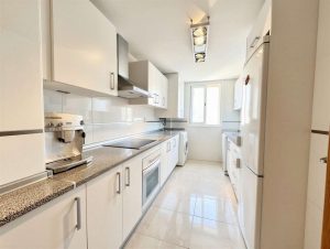 Modern Fully Equipped Kitchen