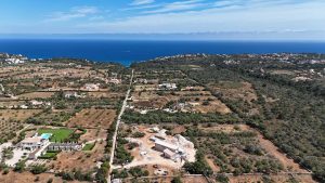 A Rare Mediterranean Setting