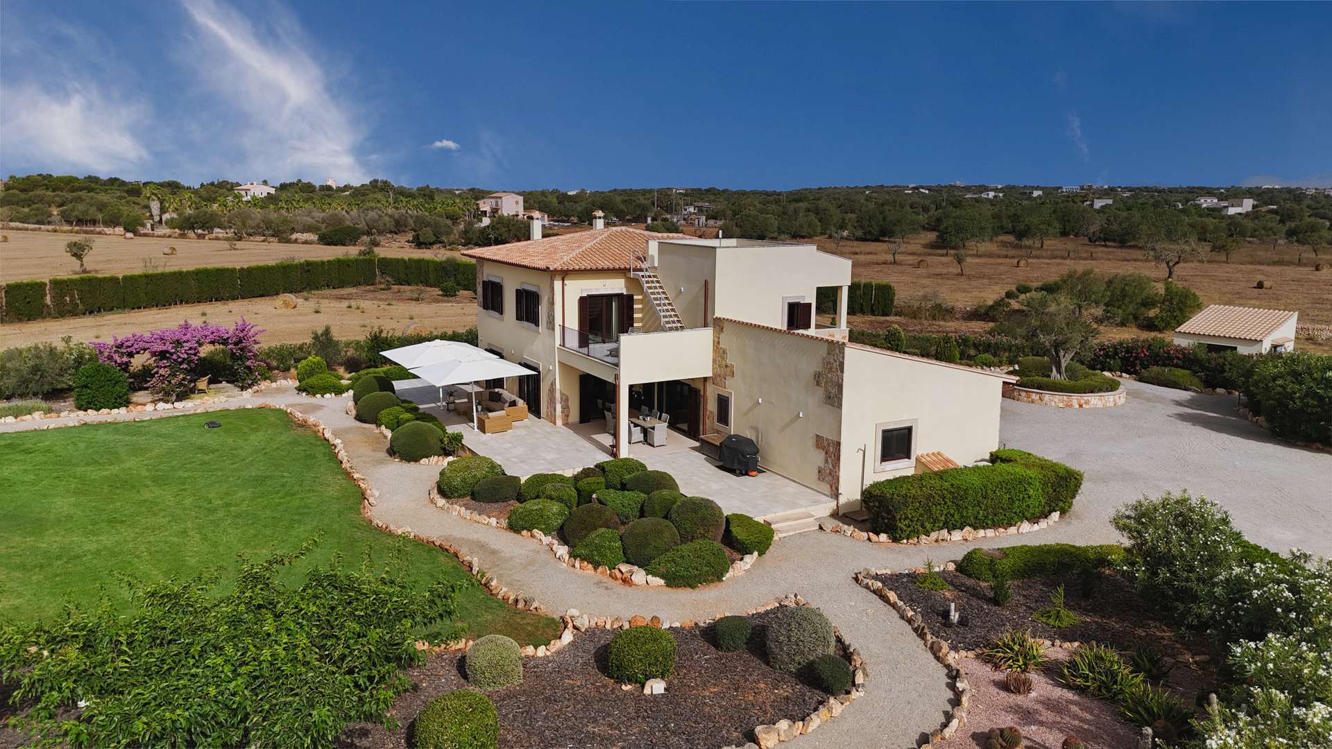 An Exceptional Country Estate