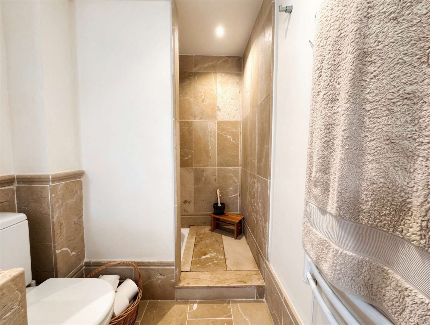 An elegant bathroom