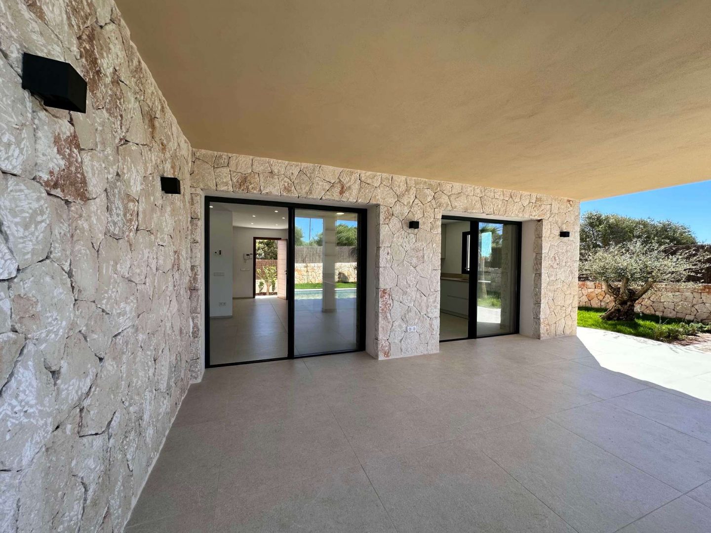 Outdoor living in the shade
