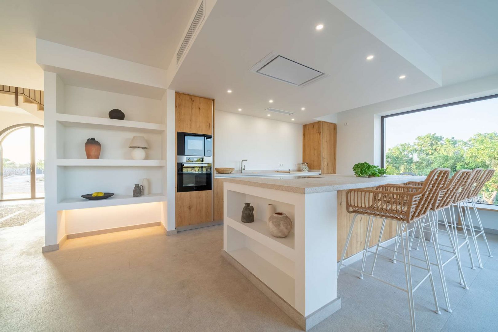 Open Living, Beautifully Connected