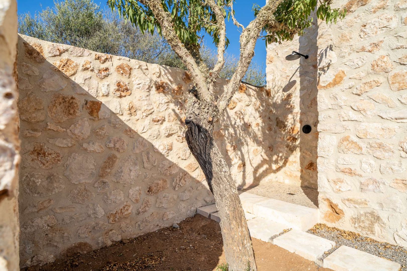 Outdoor Shower Experience