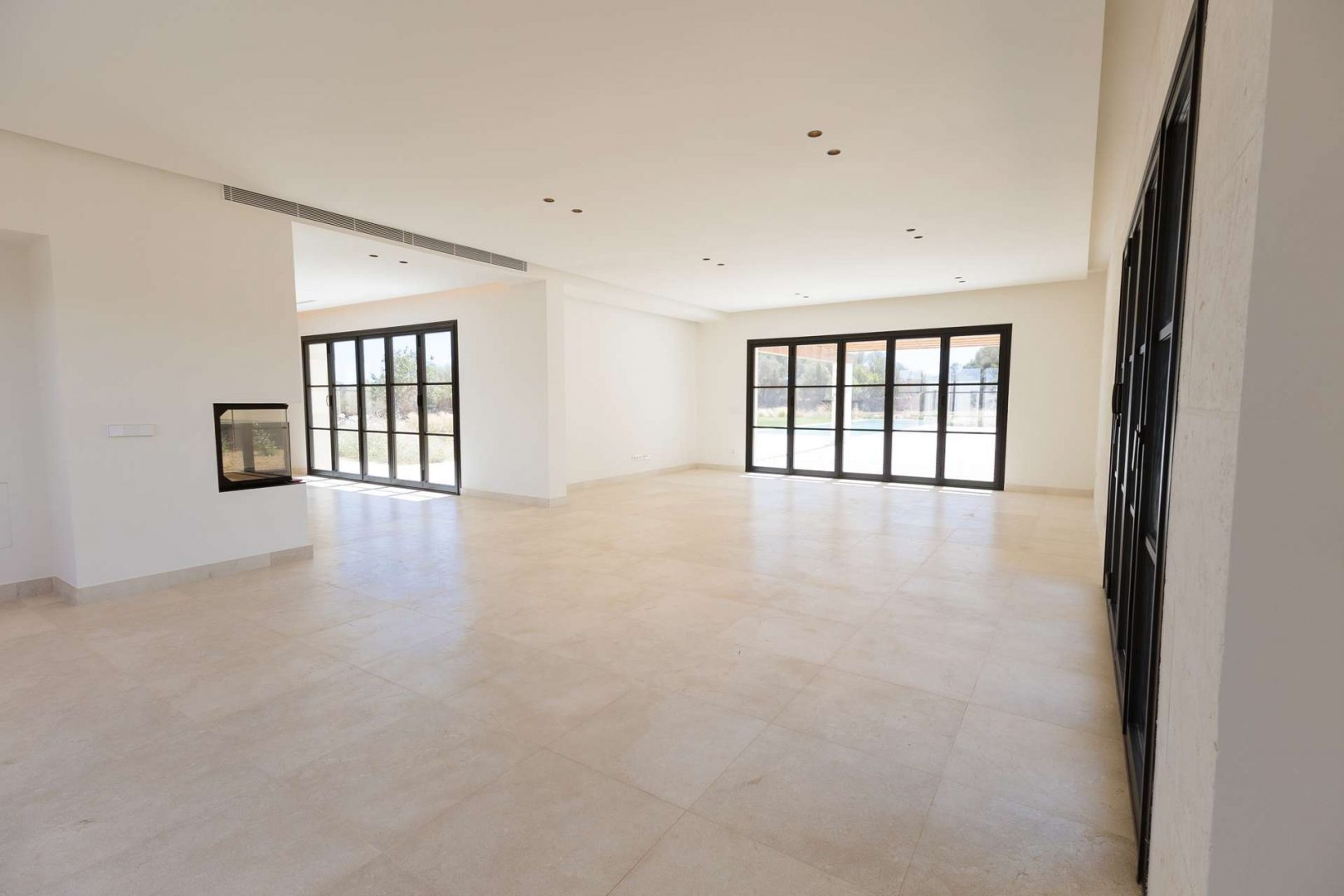 Light-filled living spaces