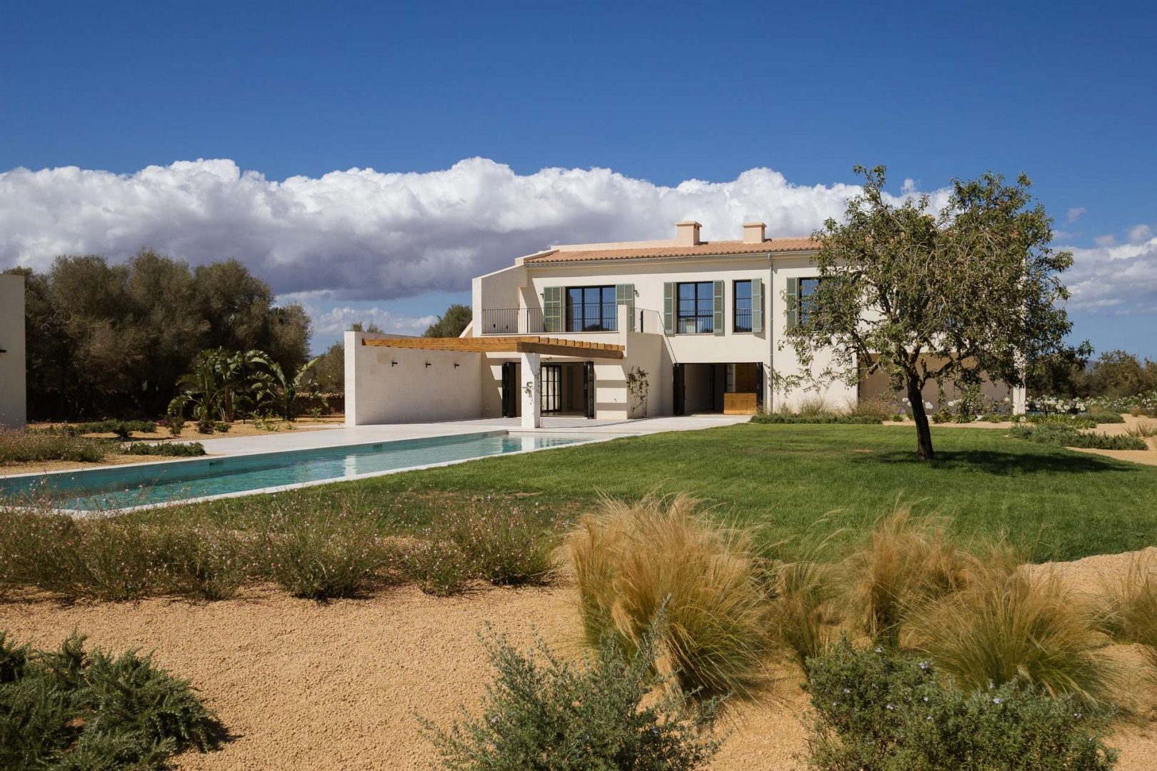 Refined architecture in a privileged setting