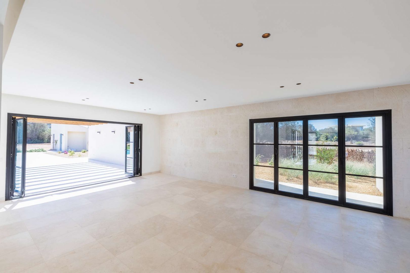 Light-filled living spaces