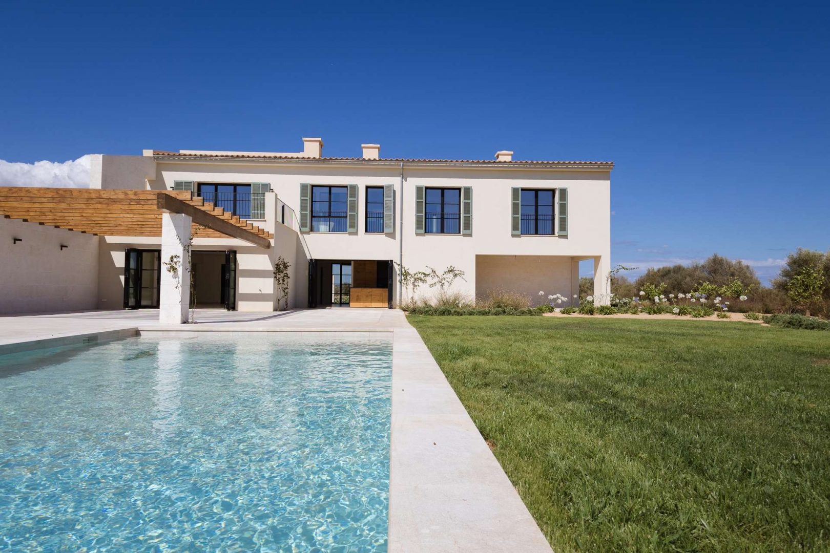 Refined architecture in a privileged setting