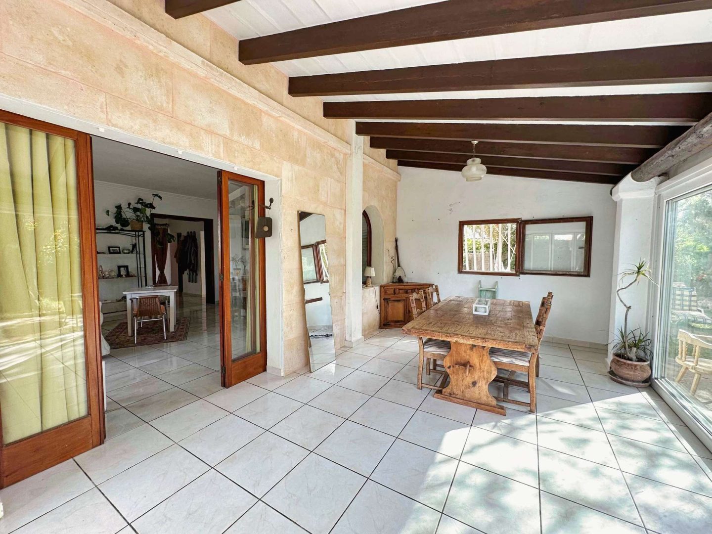 Flexible Interior with Endless Design Possibilities