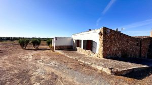 A finca with endless possibilities.